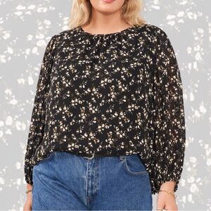 Vince Camuto Black Floral Print Puff Sleeve
Blouse, Size M